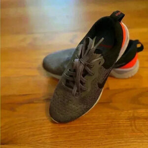 Nike odyssey sneakers NWOT